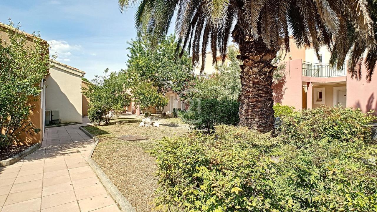 Appartement Village 9 En Residence De Vacances En Camargue Arles Exterior photo